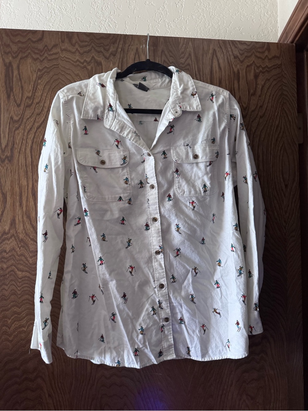 Eddie Bauer White Button-Up Shirt with Multicolor Ski Print